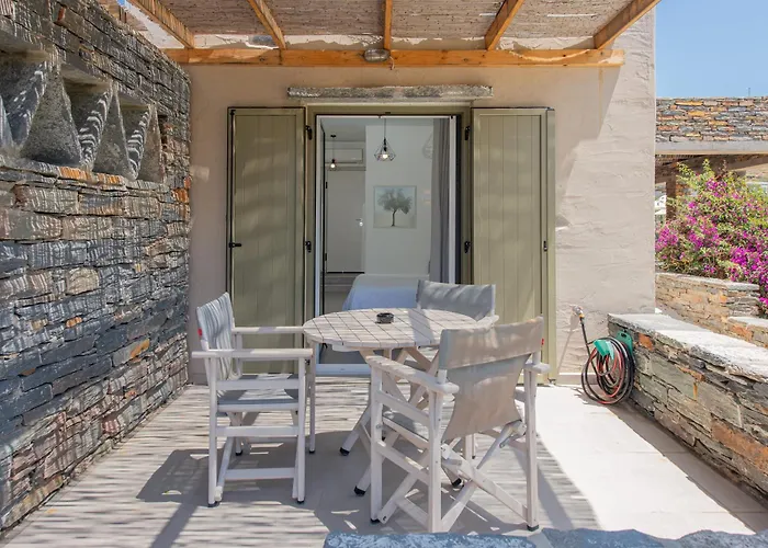 Village アパート Vourkárion