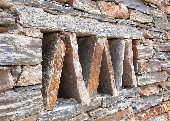 アパート Village *