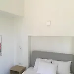 Village Apartment *
