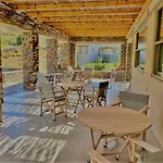 Village Apartment *