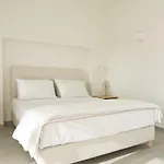 Apartment Village *